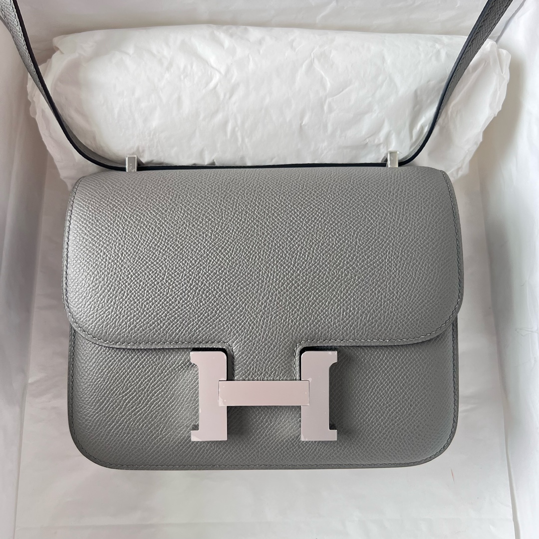 Hermes Constance 24cm Shoulder Bag In Gris Mouette Epsom Leather